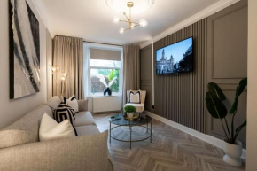 The Wilton Suite - Your Private 5* Escape! Glasgow